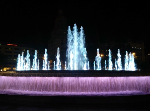 Dancing fountains full of color